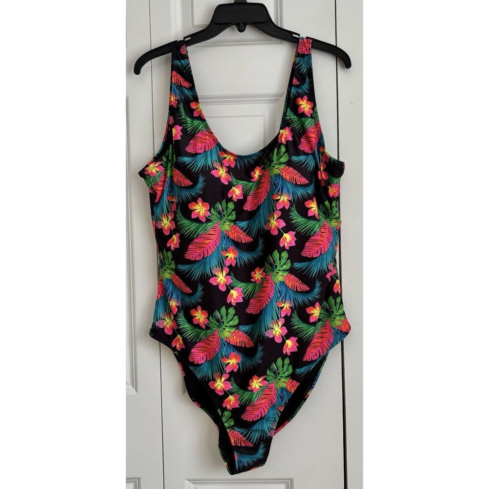 NICOLE MILLER SCOOP NECK ONE PIECE SIZE 3XSWIMSUIT BLOOMING SUNSET BLACK FLORAL